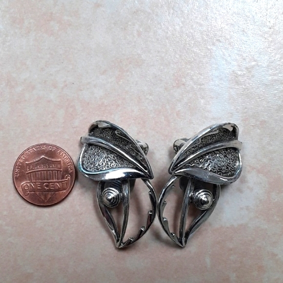 Vintage Sarahon earnings - Picture 2 of 4